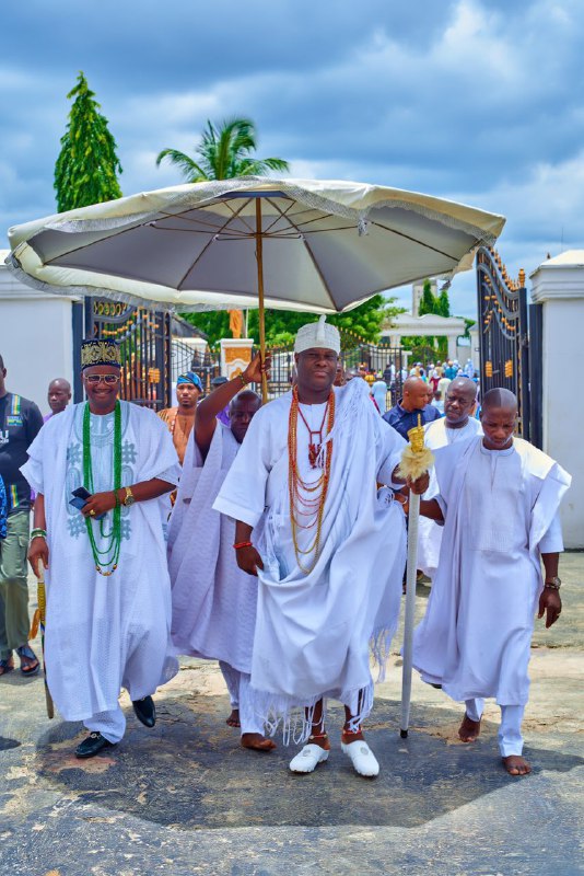 Ooni Adeyeye sues for peace