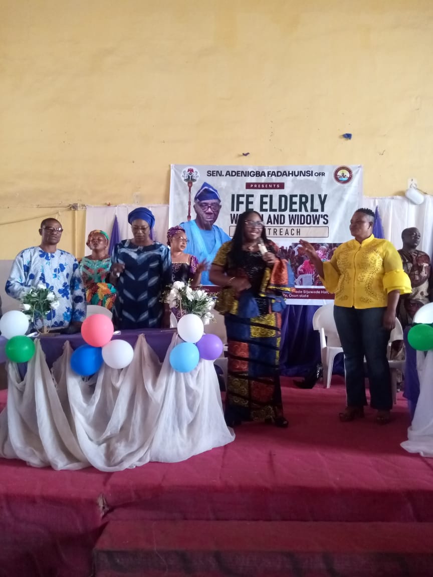 Fadahunsi distributes foodstuffs, financial support for 2,000 elderly women, widows